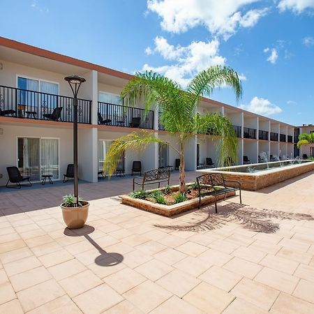 Hawthorn Suites By Wyndham Kissimmee Gateway Exterior photo