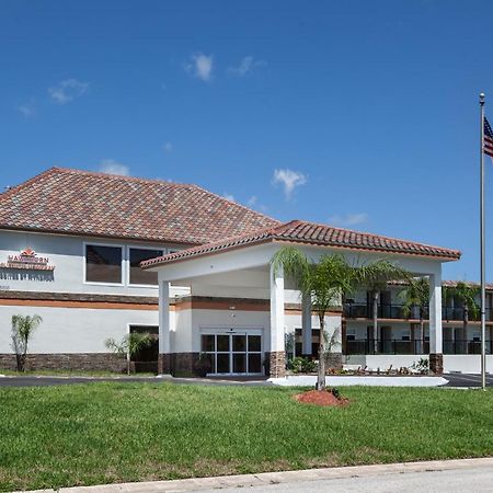 Hawthorn Suites By Wyndham Kissimmee Gateway Exterior photo